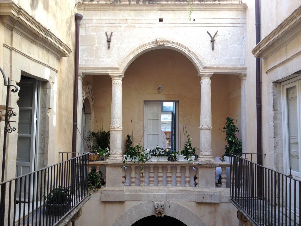 Appartement Ortigia Family House à Syracuse Extérieur photo